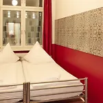 Hostel Ballhaus