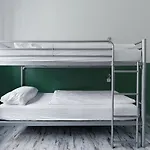 Ballhaus Hostel *