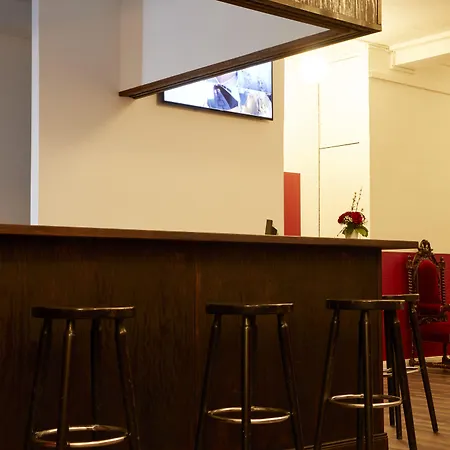 Hostal Ballhaus