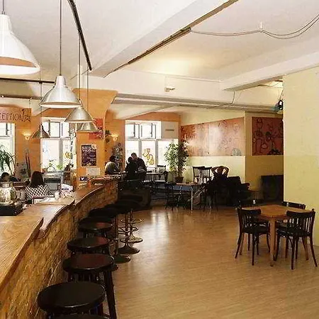 Vandrarhem Ballhaus *