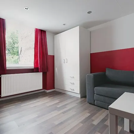 Ballhaus Hostal