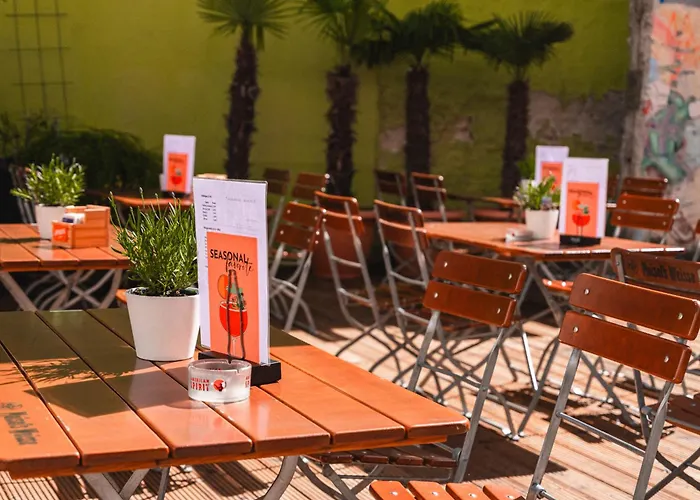 博尔豪斯柏林旅舍 *